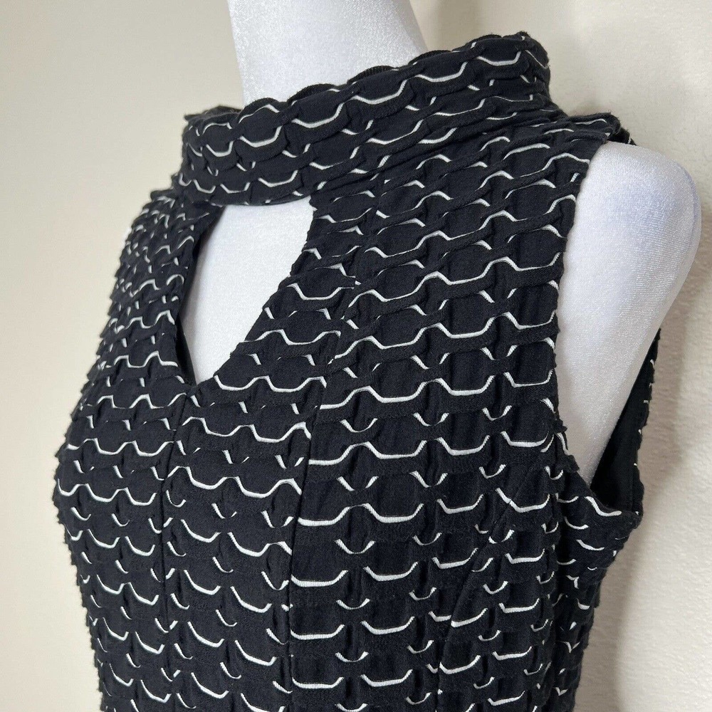Taylor Black & White Textured Knit Sleeveless 60s Mock Neck Keyhole Dress Sz 6 - Picture 4 of 11